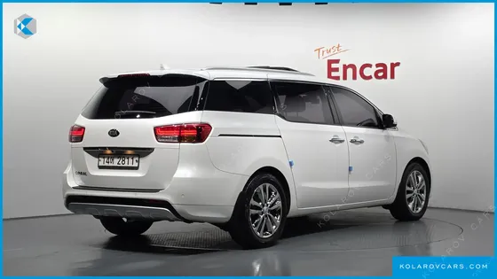 KIA CARNIVAL 9-SEATER PRESTIGE