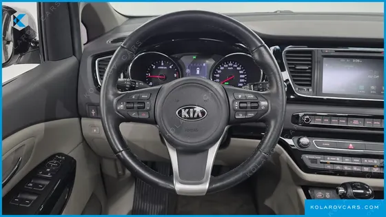 KIA CARNIVAL 9-SEATER PRESTIGE