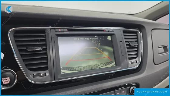 KIA CARNIVAL 9-SEATER PRESTIGE