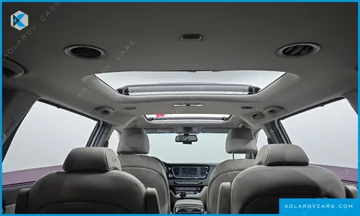 KIA CARNIVAL 9-SEATER PRESTIGE