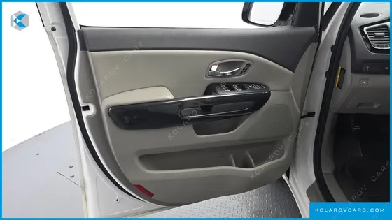 KIA CARNIVAL 9-SEATER NOBLESSE