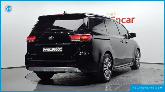 KIA CARNIVAL 9-SEATER NOBLESSE