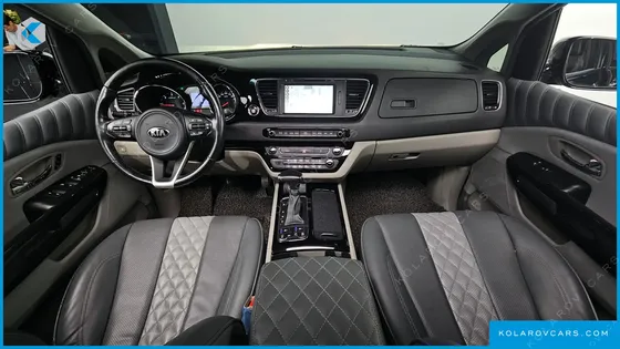 KIA CARNIVAL 9-SEATER NOBLESSE