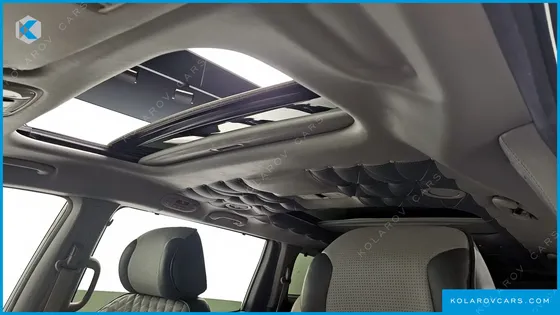 KIA CARNIVAL 9-SEATER NOBLESSE