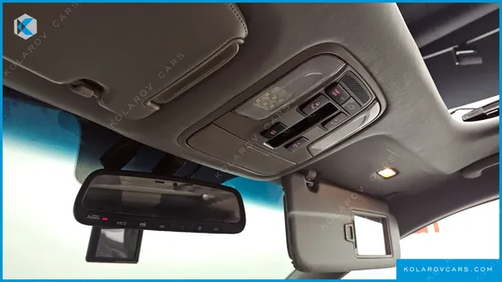 KIA CARNIVAL 9-SEATER NOBLESSE