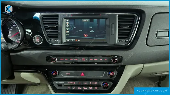 KIA CARNIVAL 9-SEATER NOBLESSE