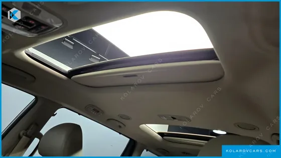 KIA CARNIVAL 9-SEATER NOBLESSE