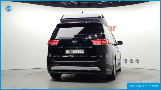 KIA CARNIVAL 9-SEATER HI-LIMOUSINE