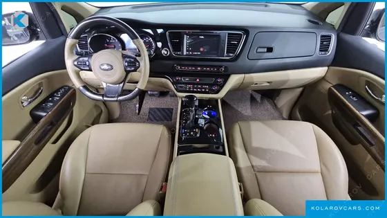 KIA CARNIVAL 9-SEATER HI-LIMOUSINE