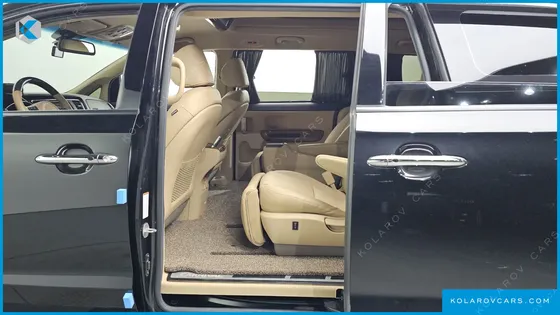 KIA CARNIVAL 9-SEATER HI-LIMOUSINE