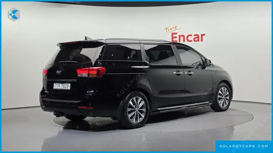 KIA CARNIVAL 11-SEATER PRESTIGE