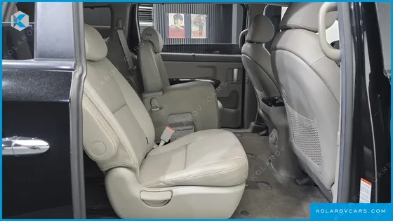 KIA CARNIVAL 11-SEATER PRESTIGE