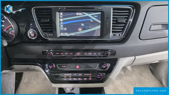 KIA CARNIVAL 11-SEATER PRESTIGE