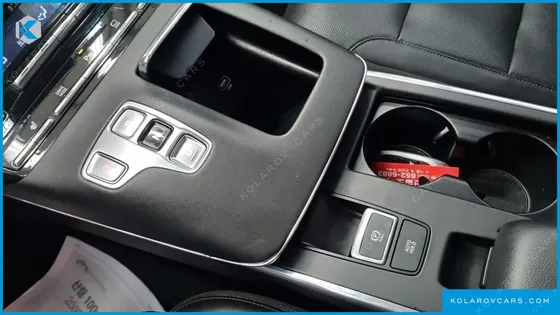 HYUNDAI GRANDEUR 3.0 LPI RENT CAR