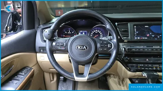 KIA CARNIVAL 9-SEATER HI-LIMOUSINE