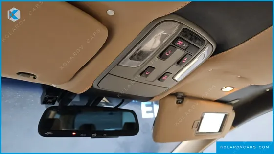 KIA CARNIVAL 9-SEATER PRESTIGE