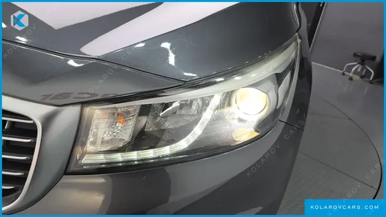 KIA CARNIVAL 9-SEATER NOBLESSE
