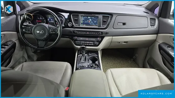 KIA CARNIVAL 9-SEATER PRESTIGE