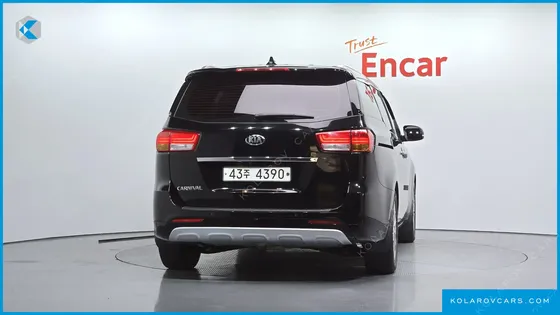 KIA CARNIVAL 9-SEATER NOBLESSE
