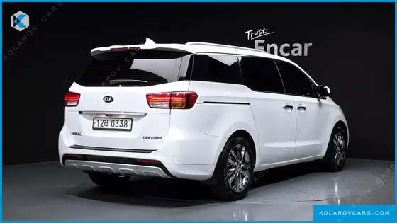 KIA CARNIVAL 7-SEATER LIMOUSINE