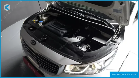 KIA CARNIVAL 7-SEATER LIMOUSINE