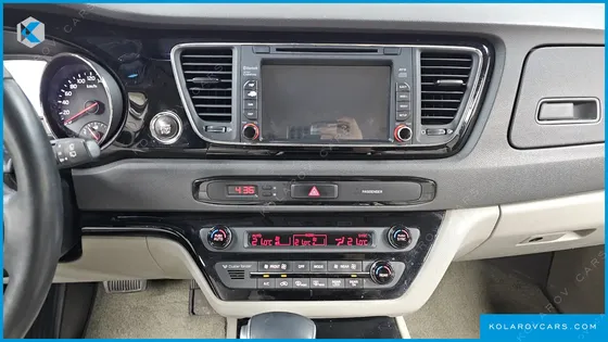 KIA CARNIVAL 9-SEATER PRESTIGE