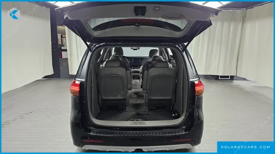 KIA CARNIVAL 9-SEATER PRESTIGE