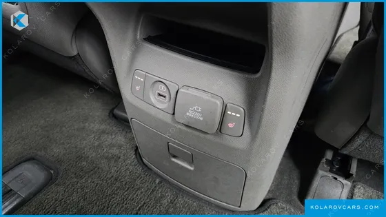 KIA CARNIVAL 9-SEATER PRESTIGE