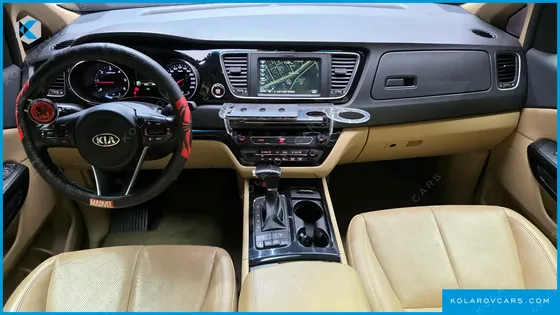 KIA CARNIVAL 9-SEATER NOBLESSE