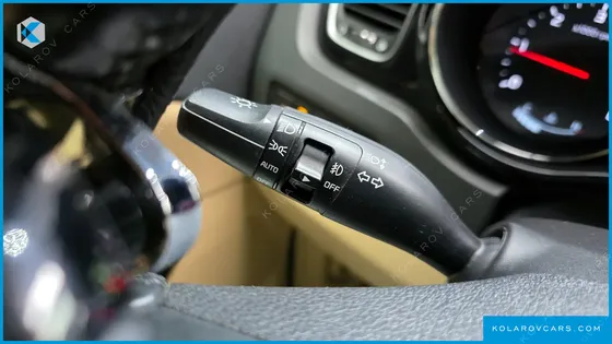 KIA CARNIVAL 9-SEATER NOBLESSE