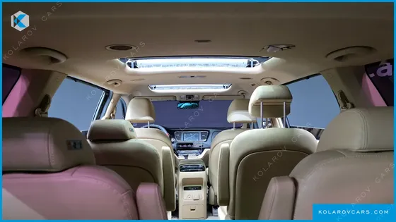 KIA CARNIVAL 9-SEATER NOBLESSE