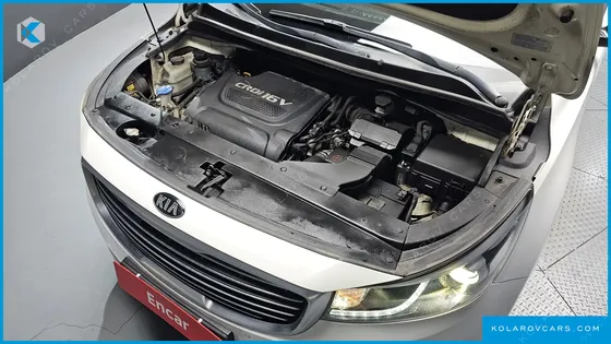 KIA CARNIVAL 9-SEATER OUTDOOR