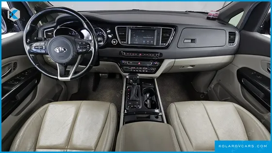 KIA CARNIVAL 9-SEATER NOBLESSE