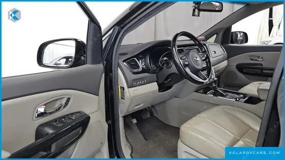 KIA CARNIVAL 9-SEATER NOBLESSE