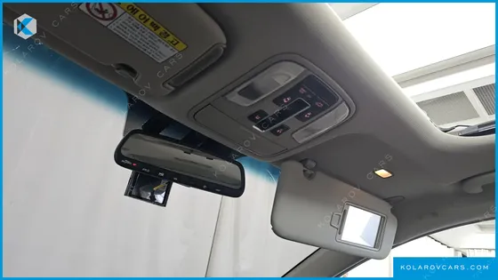 KIA CARNIVAL 9-SEATER NOBLESSE