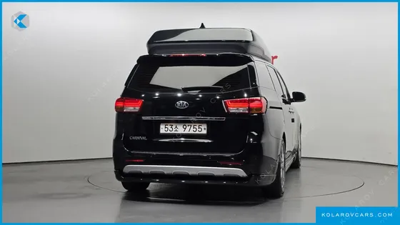 KIA CARNIVAL 9-SEATER HI-LIMOUSINE