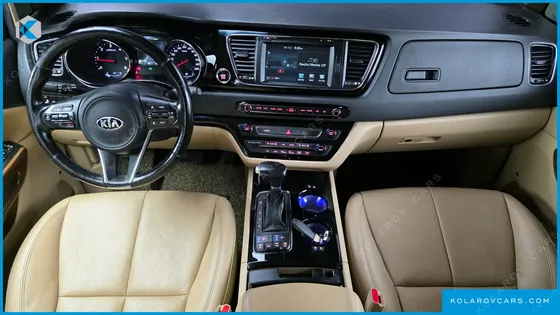 KIA CARNIVAL 9-SEATER HI-LIMOUSINE