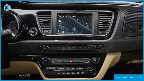 KIA CARNIVAL 9-SEATER PRESTIGE