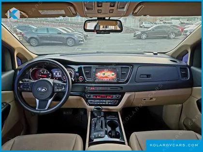 KIA CARNIVAL 9-SEATER PRESTIGE