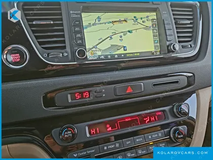 KIA CARNIVAL 9-SEATER PRESTIGE