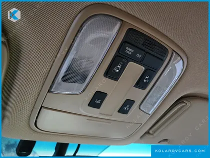 KIA CARNIVAL 9-SEATER PRESTIGE