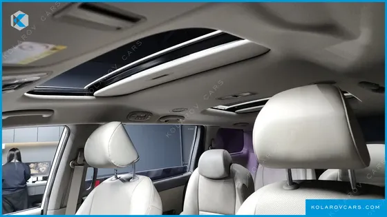 KIA CARNIVAL 9-SEATER PRESTIGE