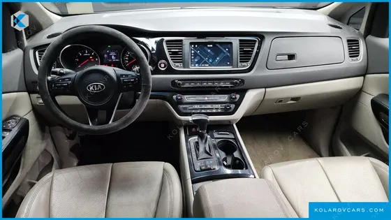 KIA CARNIVAL 9-SEATER NOBLESSE