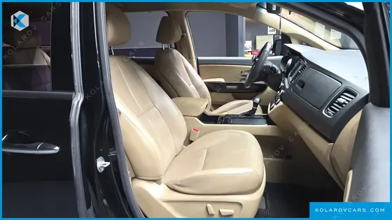 KIA CARNIVAL 7-SEATER LIMOUSINE