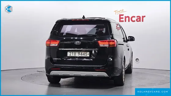 KIA CARNIVAL 9-SEATER NOBLESSE