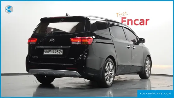 KIA CARNIVAL 9-SEATER PRESTIGE