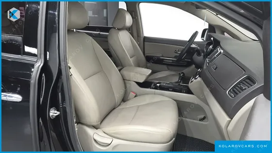 KIA CARNIVAL 9-SEATER PRESTIGE
