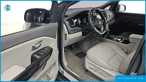 KIA CARNIVAL 9-SEATER PRESTIGE