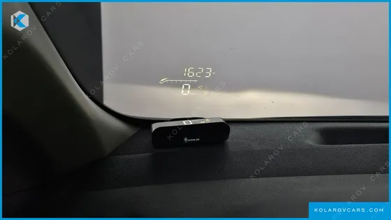 KIA CARNIVAL 9-SEATER PRESTIGE