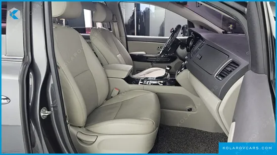 KIA CARNIVAL 9-SEATER PRESTIGE